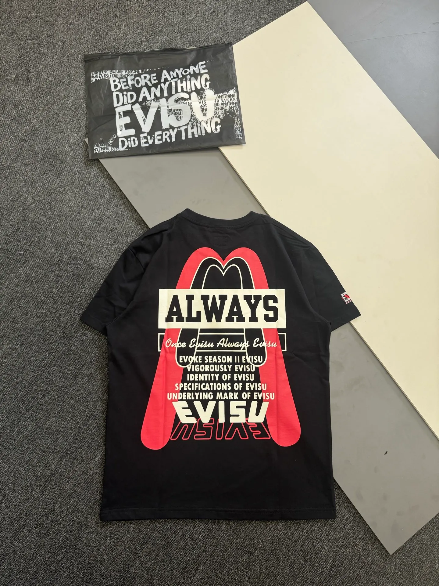 Evisu Series T Size S XXL ：